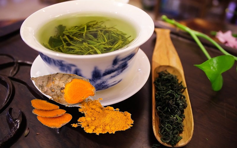 فواید ترکیب چای سبز و زردچوبه